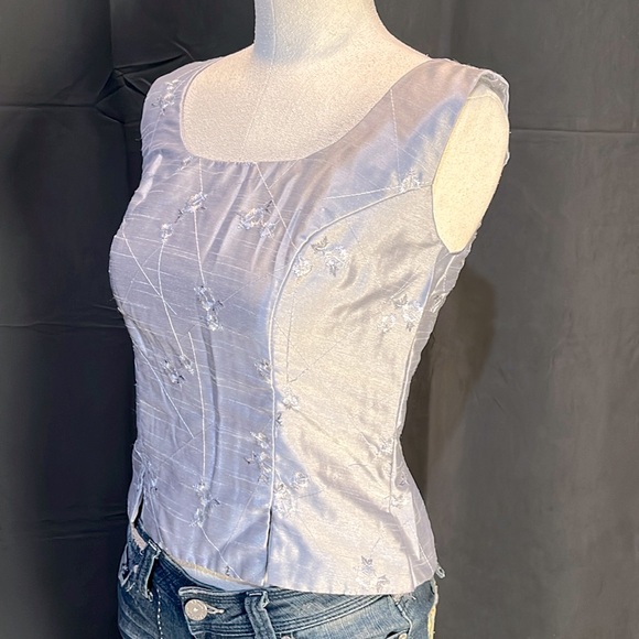 Silver sleeveless top with button up back - Picture 1 of 3